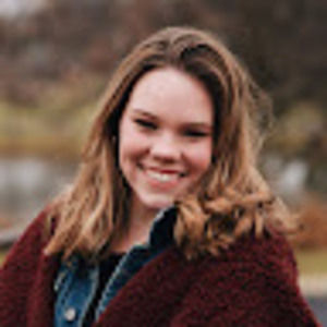 Meet your Posher, Maddie